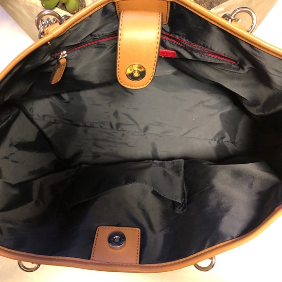 Tommy Hilfiger Signature brown, cream and tan tote - Picture 6 of 11